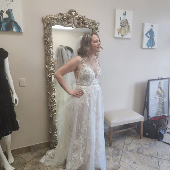 Mori Lee Davida Wedding Dress - Picture 13 of 13